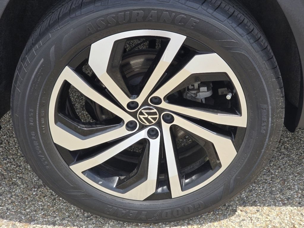 Used 2021 Volkswagen Atlas SEL Premium AWD/4WD image 13
