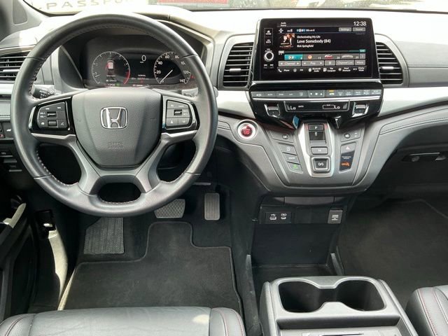 Used 2025 Honda Odyssey Sport-L image 8
