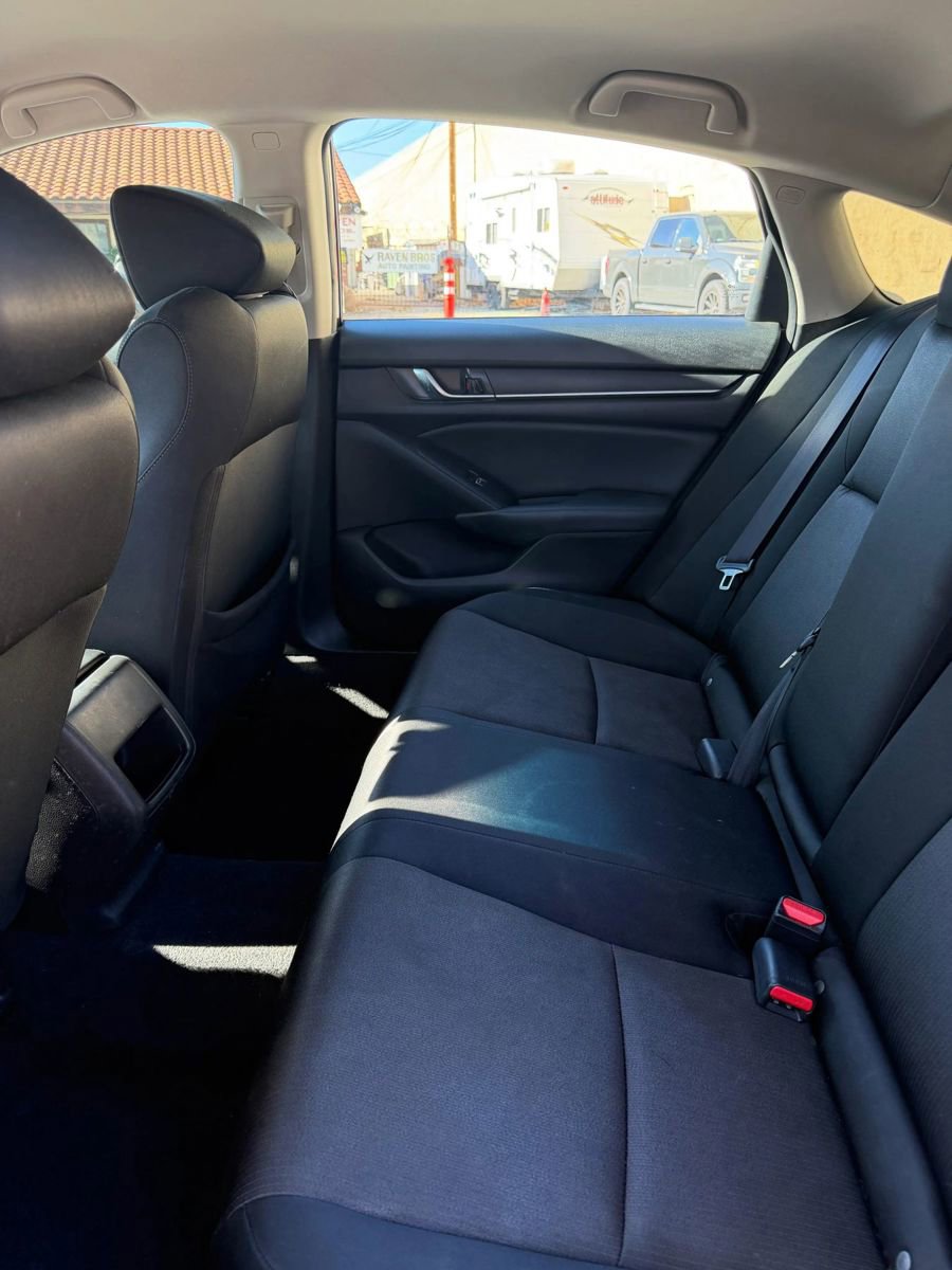 Used 2018 Honda Accord LX image 17