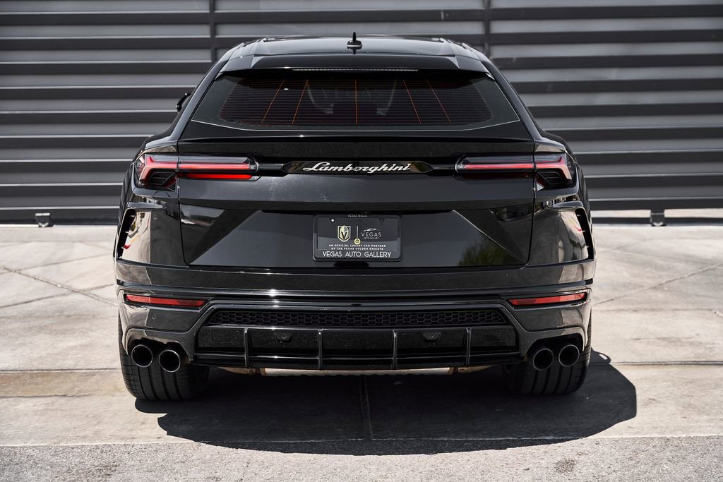 Used 2022 Lamborghini Urus AWD/4WD image 14
