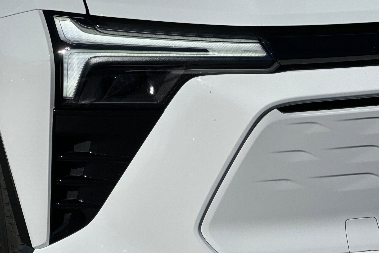 Used 2026 Chevrolet Blazer EV LT image 41