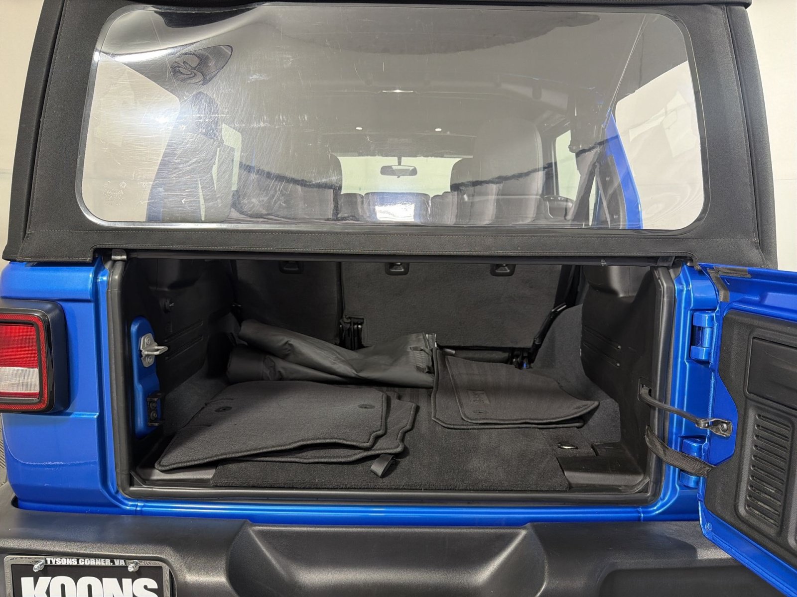 Used 2024 Jeep Wrangler Unlimited Sport AWD/4WD image 24