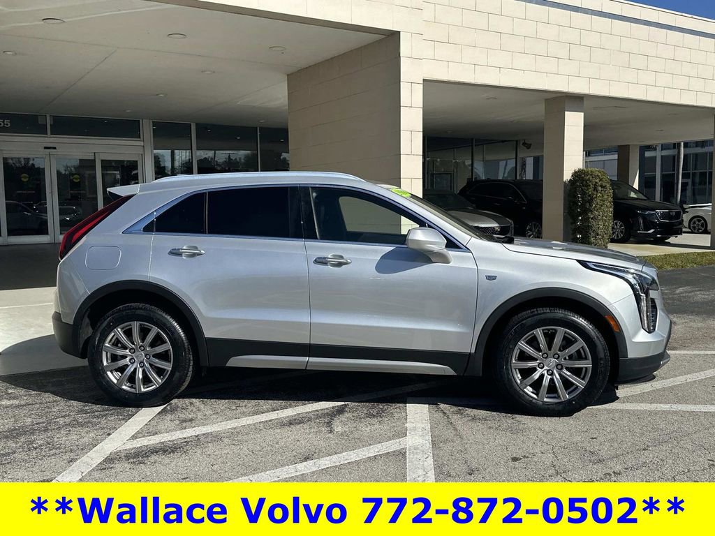 Used 2019 Cadillac XT4 Premium Luxury w/ Driver Awareness Package FWD image 4
