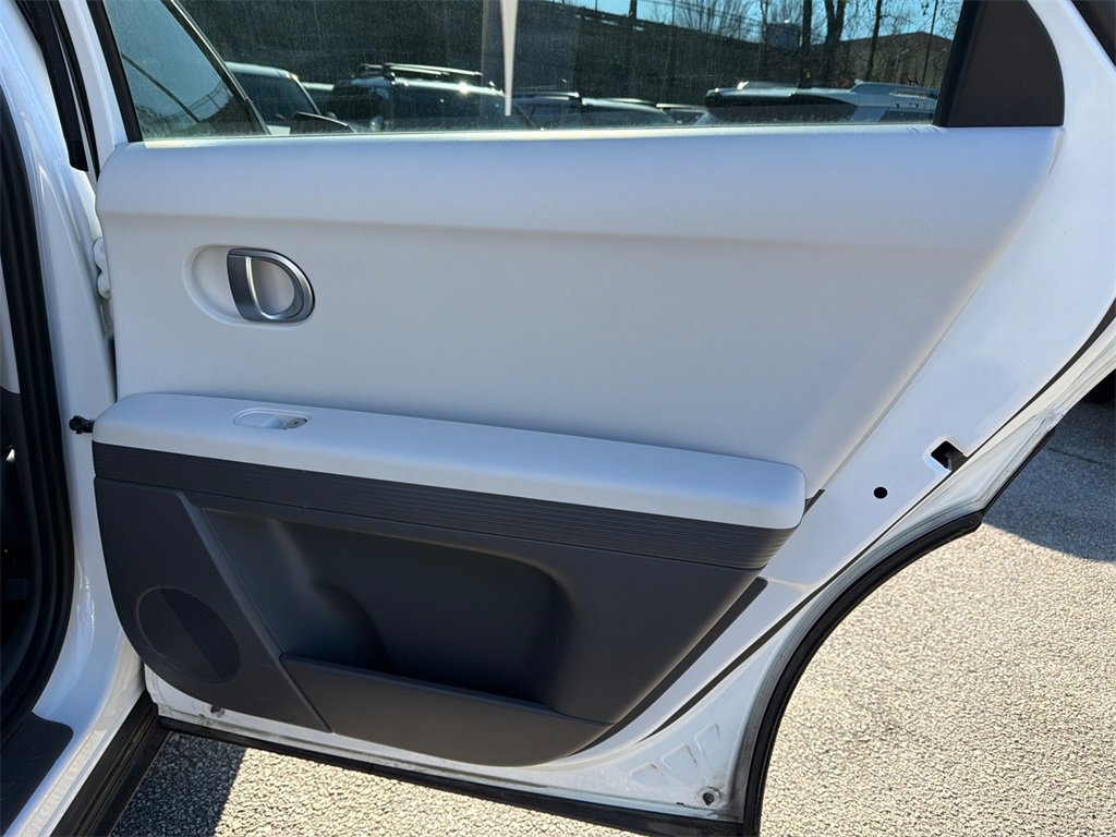 Used 2022 Hyundai Ioniq 5 SE image 16