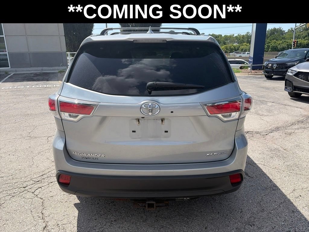 Used 2016 Toyota Highlander XLE AWD/4WD image 6
