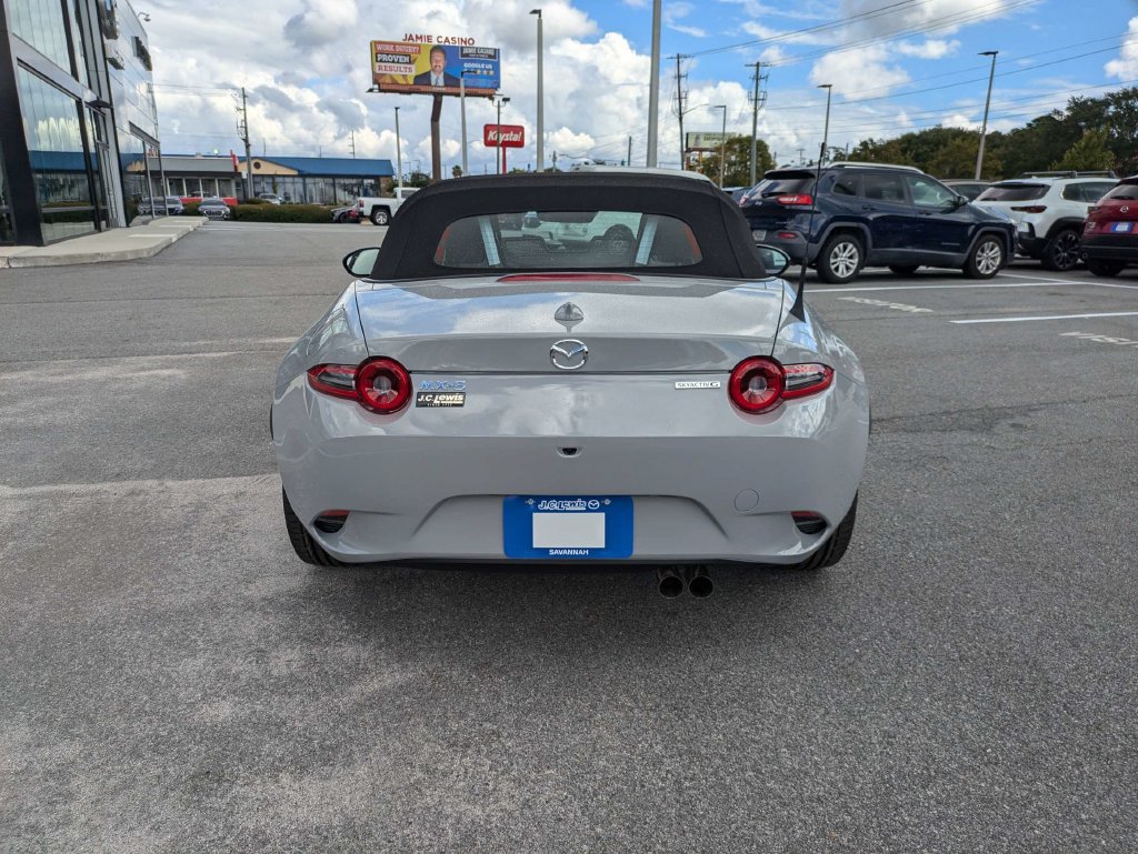 New 2026 MAZDA MX-5 Miata Grand Touring RWD image 5