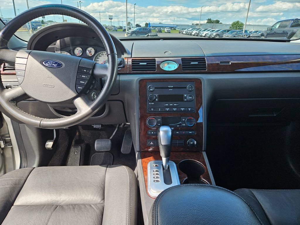 Used 2007 Ford Five Hundred Limited FWD image 12