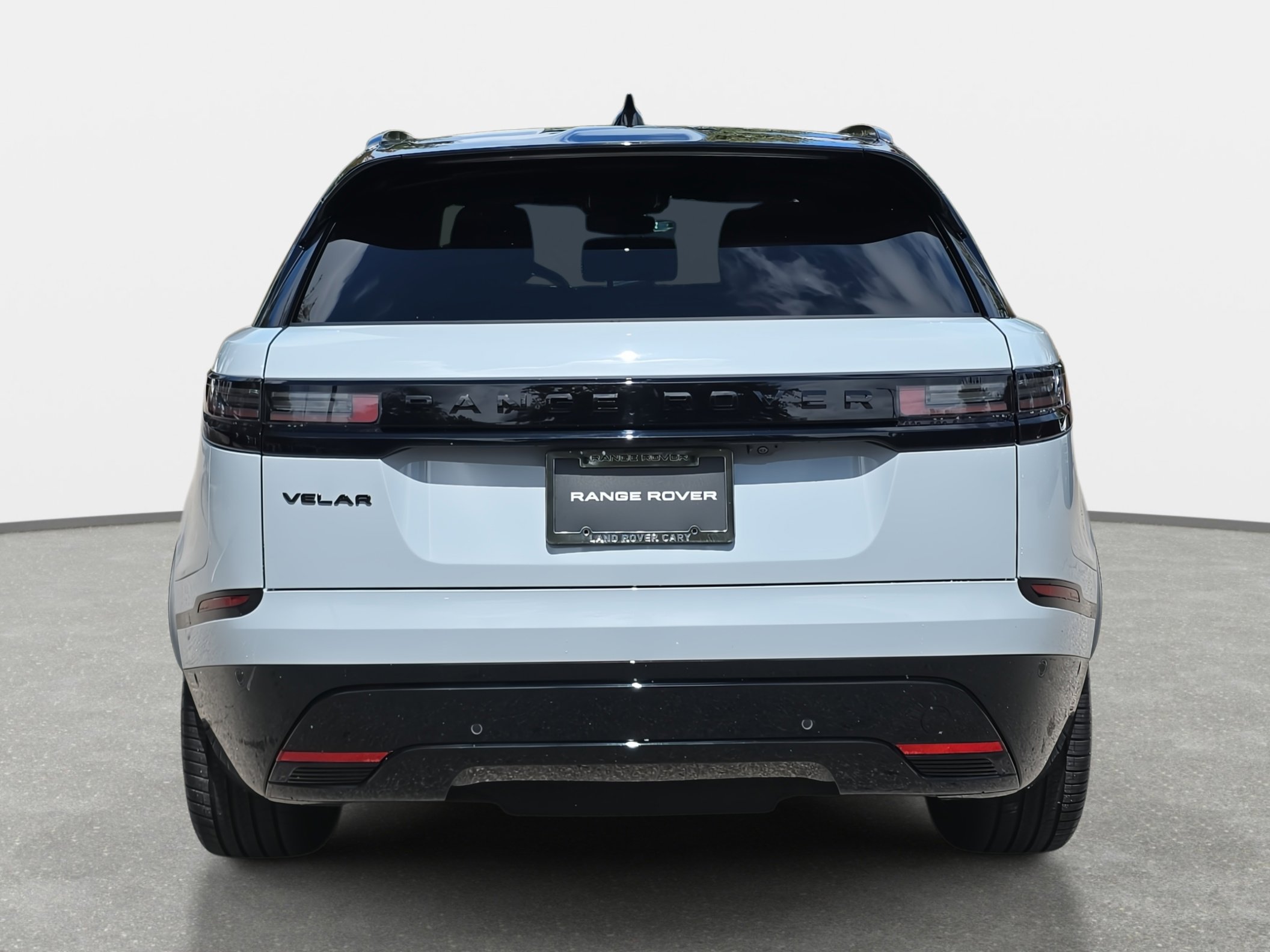 New 2026 Land Rover Range Rover Velar Dynamic SE image 6