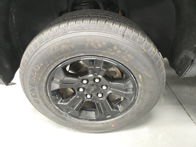 Used 2018 Chevrolet Tahoe LT w/ Luxury Package image 32