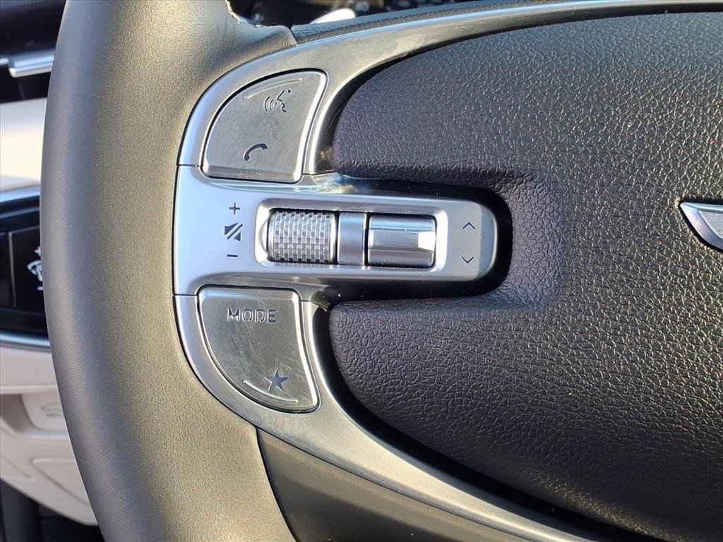 Used 2024 Genesis GV70 2.5T w/ Select Package image 20