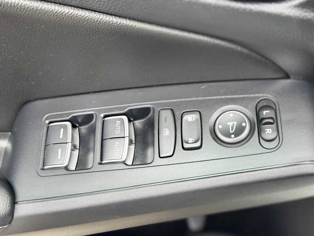 Used 2023 Honda Civic EX-L image 21