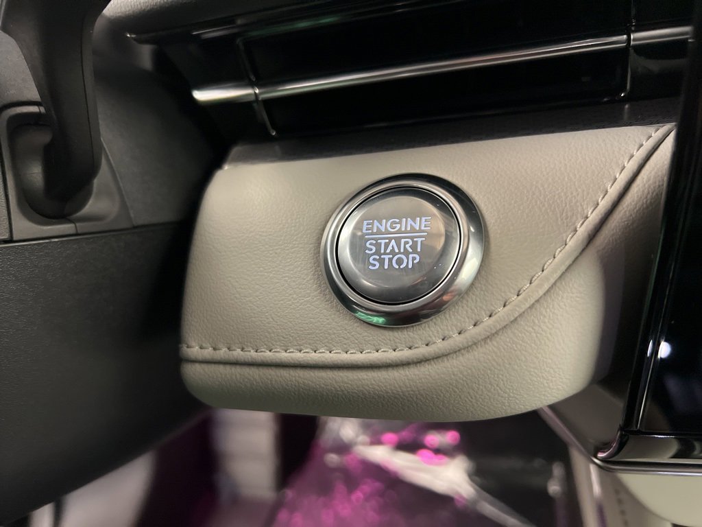 Used 2026 Lincoln Nautilus Premier w/ Equipment Group 102A image 19