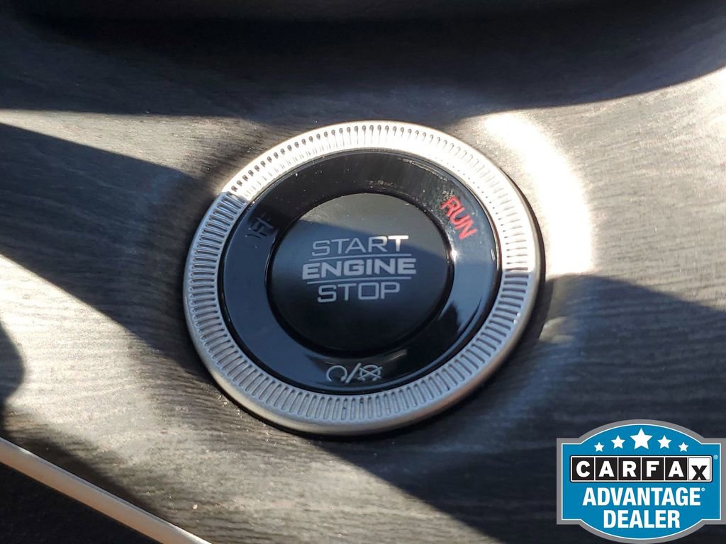 Used 2025 Jeep Grand Cherokee Limited image 40