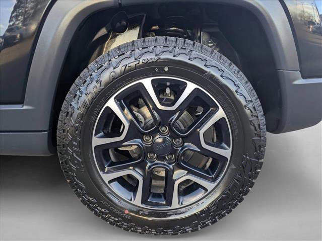 Used 2019 Jeep Compass Trailhawk w/ Cold Weather Group image 24