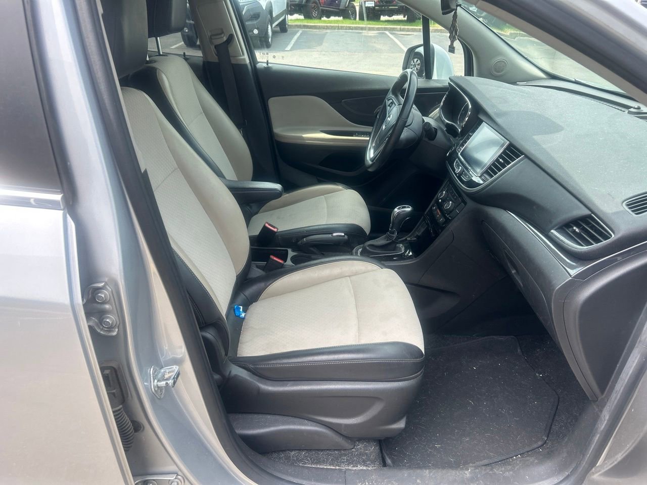 Used 2020 Buick Encore Preferred w/ Safety Package FWD image 15