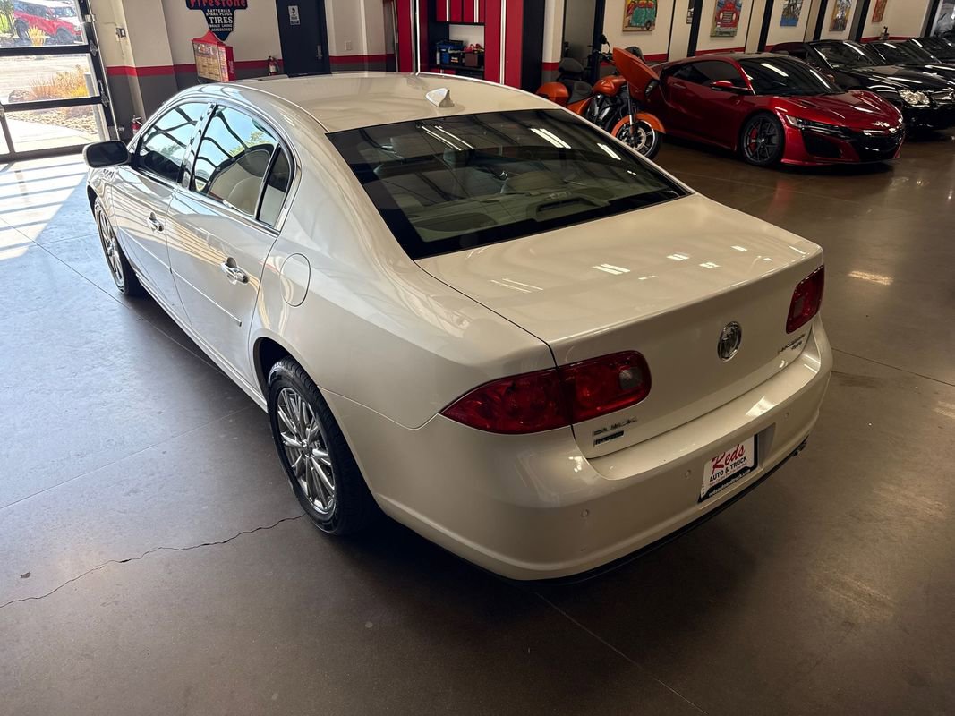 Used 2011 Buick Lucerne CXL image 19