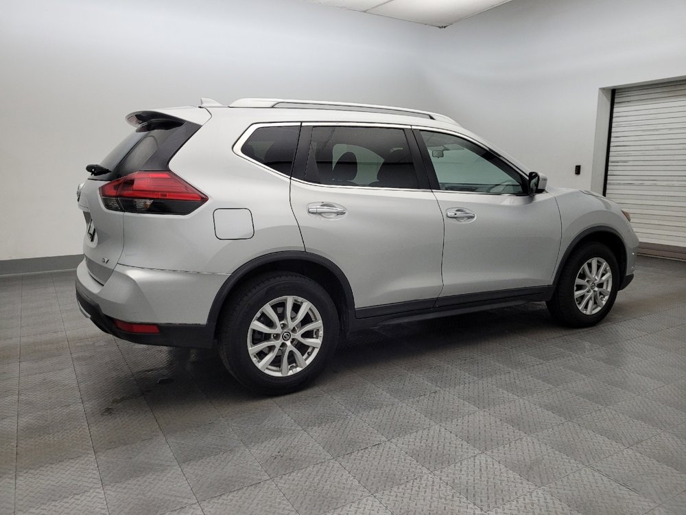 Used 2017 Nissan Rogue SV image 10