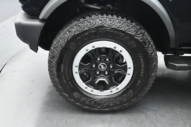 Certified 2023 Ford Bronco Outer Banks w/ Sasquatch Package AWD/4WD image 35
