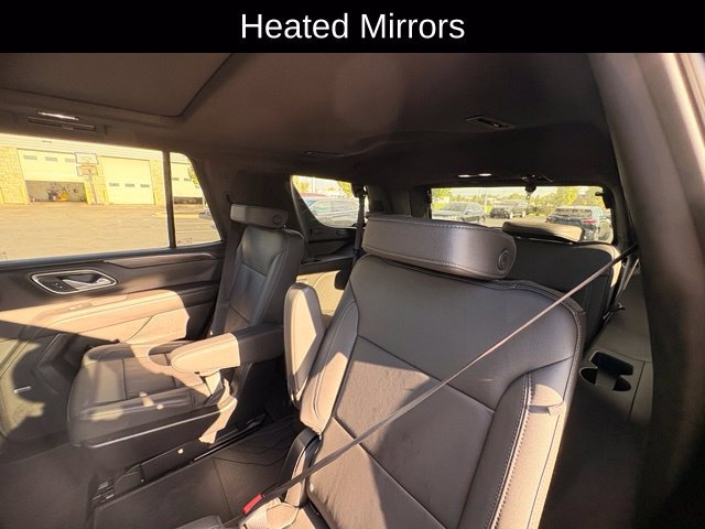 Used 2024 Chevrolet Tahoe Z71 w/ Luxury Package AWD/4WD image 15