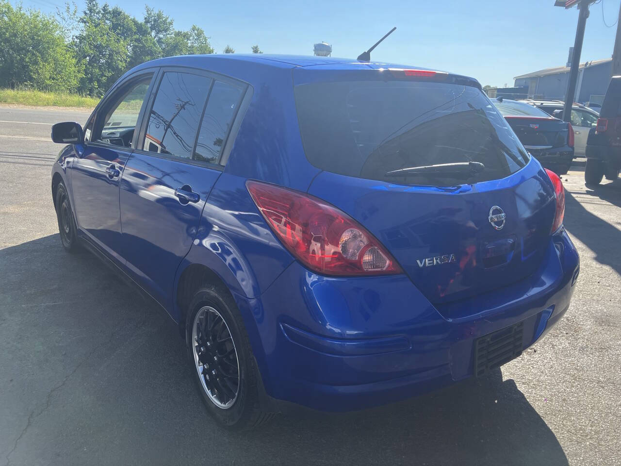 Used 2010 Nissan Versa 1.8 S w/ PWR Plus Pkg FWD image 10