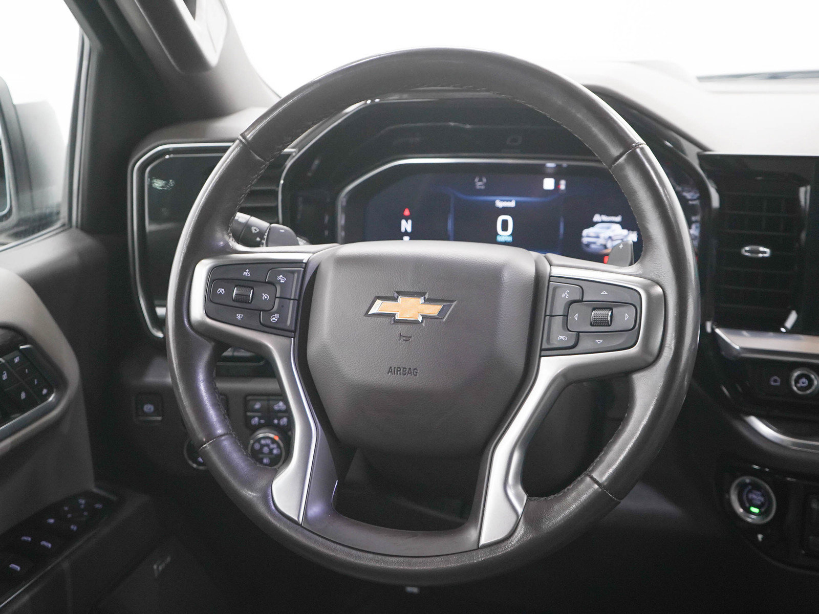 Used 2022 Chevrolet Silverado 1500 LTZ w/ Technology Package AWD/4WD image 17
