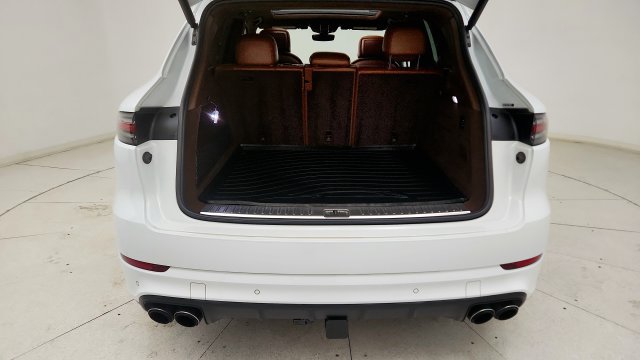 Used 2019 Porsche Cayenne Turbo AWD/4WD image 28