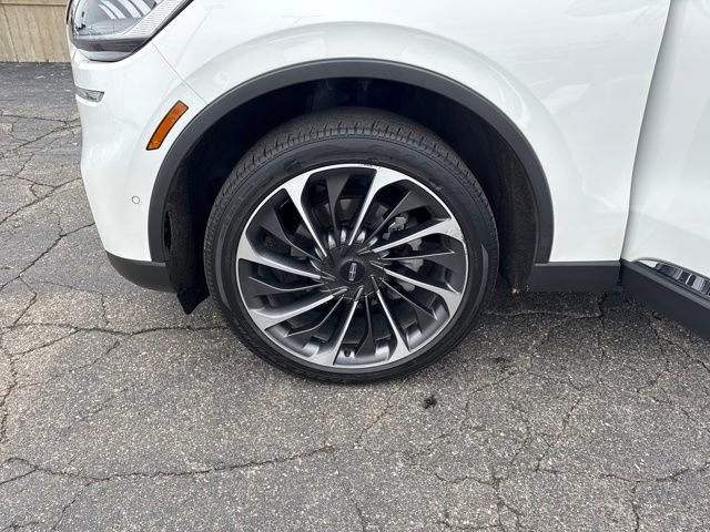 Certified 2023 Lincoln Aviator Reserve w/ Equipment Group 201A image 31