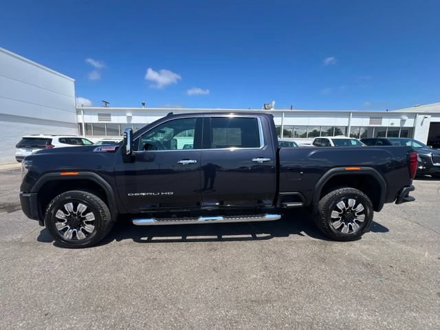 Used 2024 GMC Sierra 2500 Denali w/ Denali Reserve Package AWD/4WD image 8