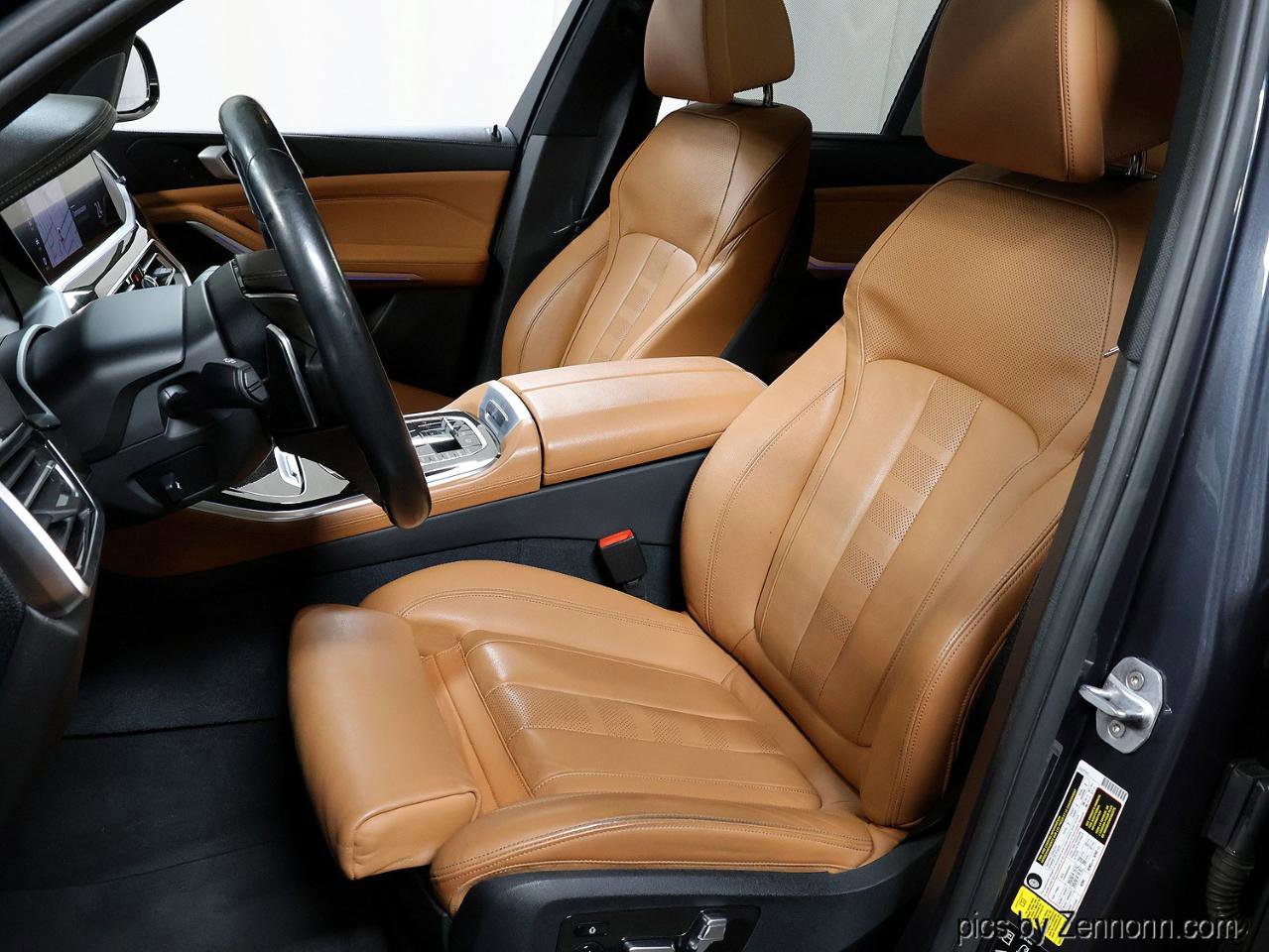 Used 2019 BMW X5 xDrive50i w/ Off-Road Package image 11