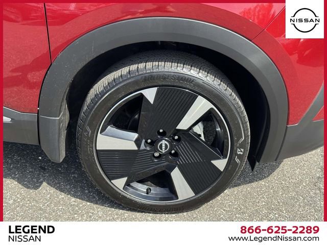 Used 2025 Nissan Kicks SR AWD/4WD image 8