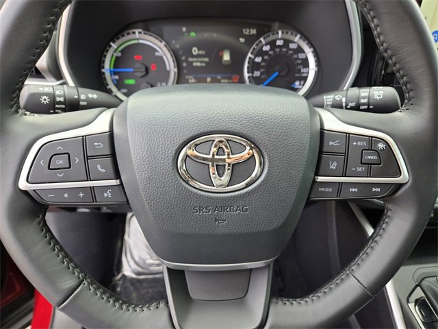 Certified 2024 Toyota Highlander XLE image 22