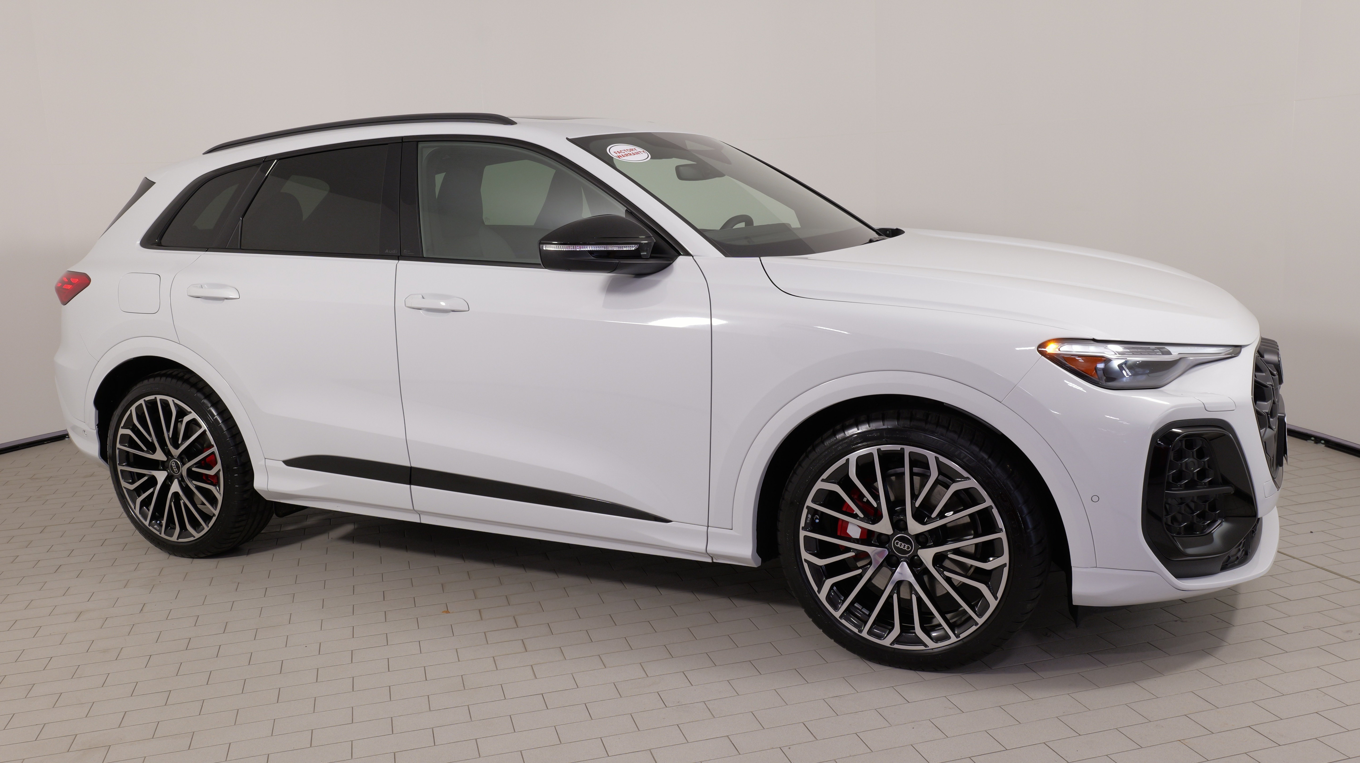 Used 2025 Audi SQ5 Premium Plus AWD/4WD image 9