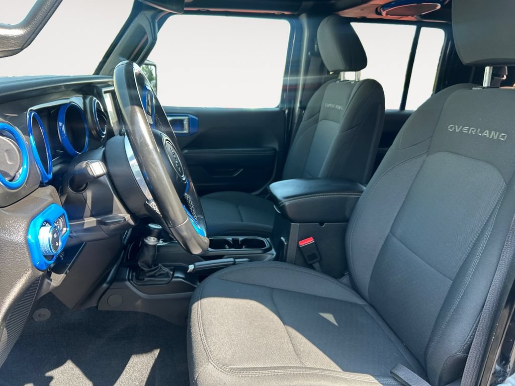 Used 2022 Jeep Gladiator Overland w/ Safety Group AWD/4WD image 9