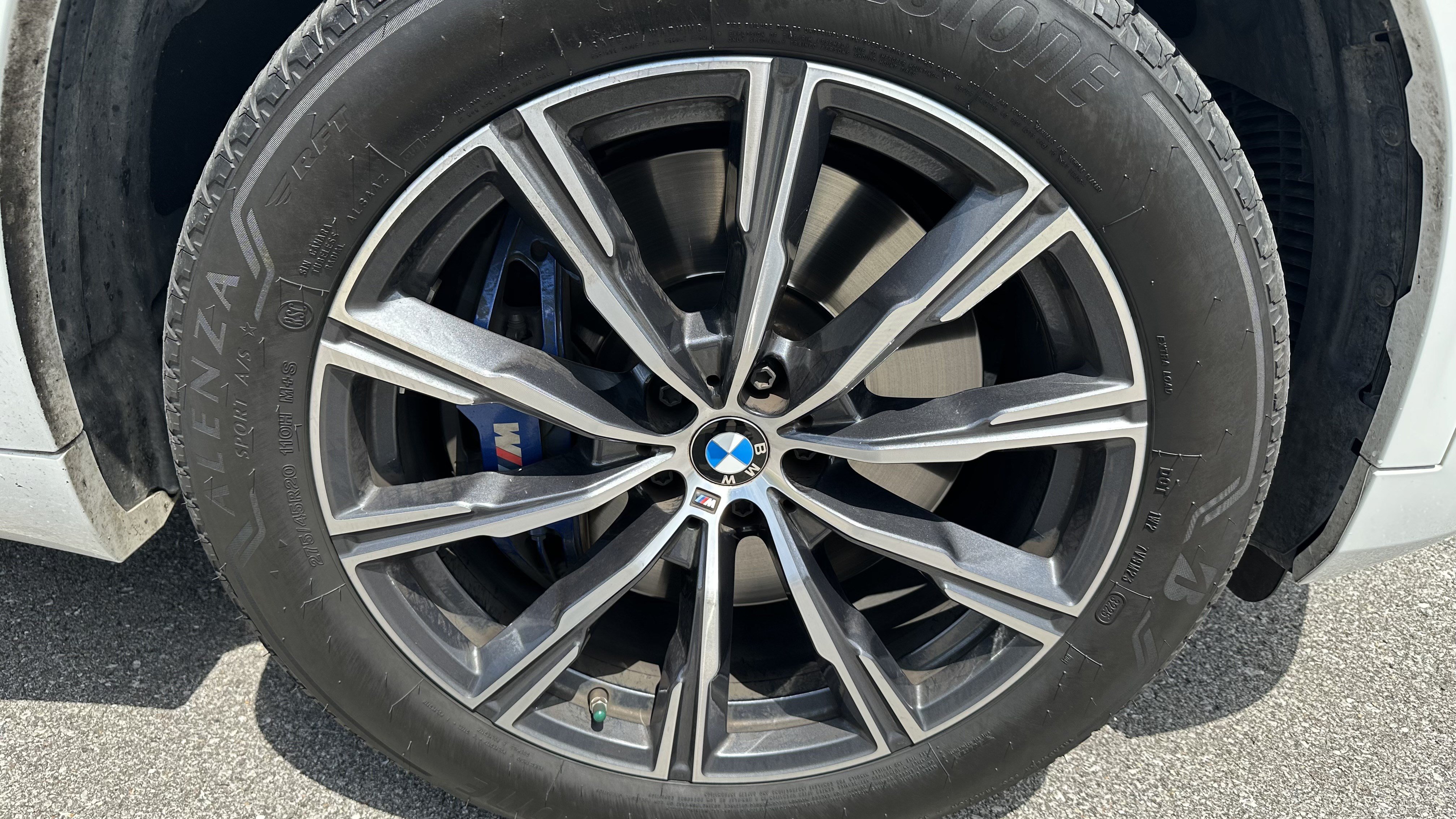 Used 2021 BMW X5 M50i w/ Premium Package AWD/4WD image 15