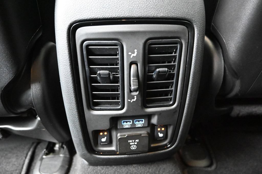 Used 2023 Dodge Durango R/T w/ Tow 'N Go Group AWD/4WD image 23