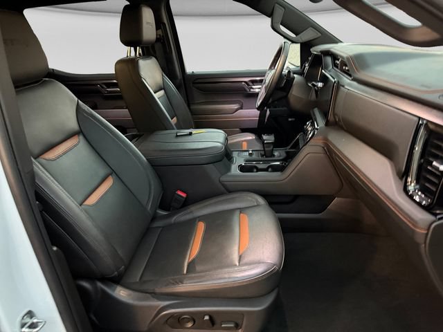 Used 2024 GMC Sierra 1500 AT4 w/ AT4 Preferred Package AWD/4WD image 14