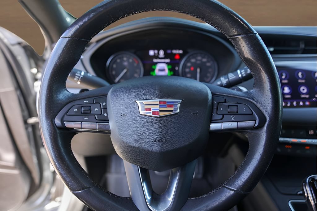 Used 2023 Cadillac XT4 Sport FWD image 12