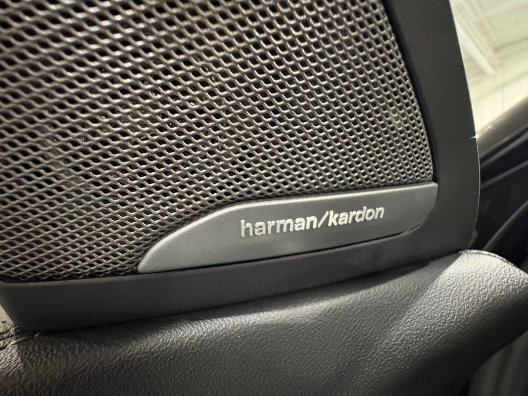 Used 2024 BMW X6 xDrive40i image 34