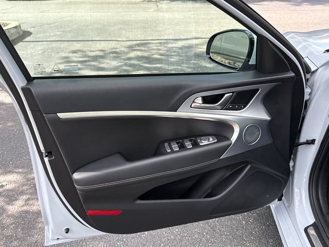 Used 2020 Genesis G70 2.0T w/ Elite Package AWD/4WD image 9