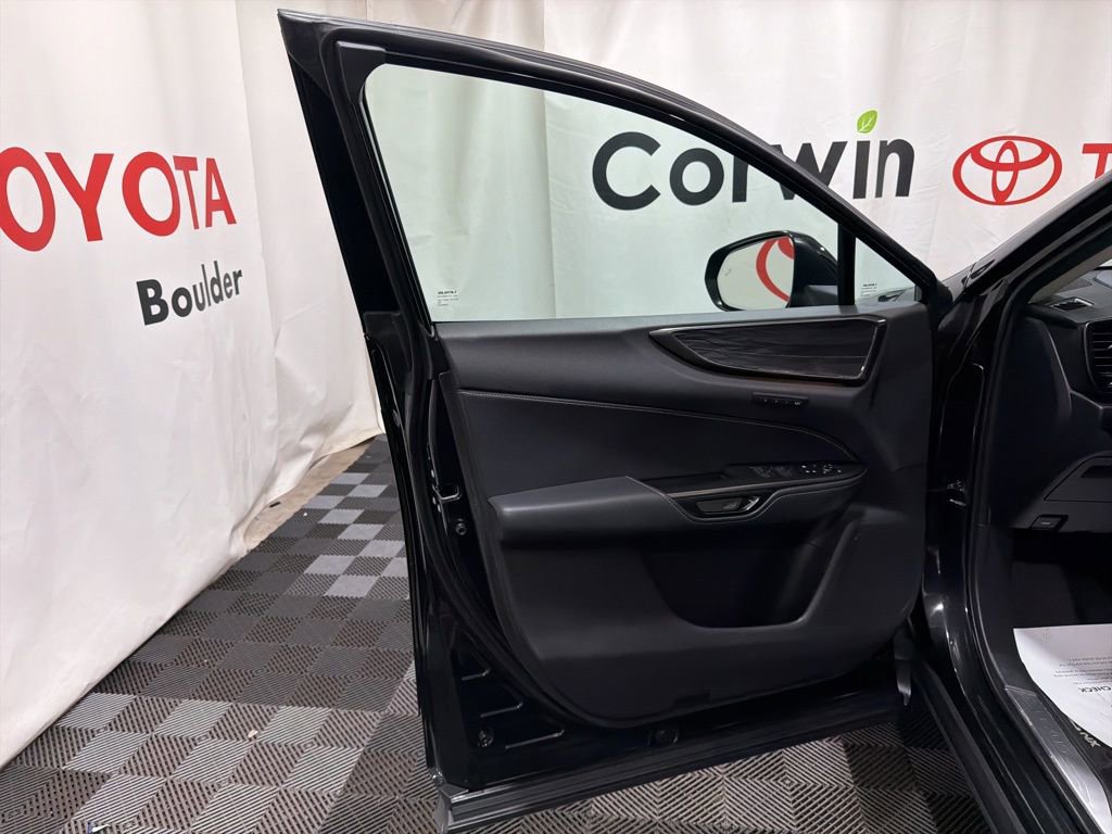 Used 2025 Lexus NX 350h AWD w/ Accessory Package (2T) image 21