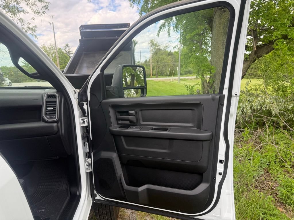 New 2024 RAM 5500 Tradesman AWD/4WD image 58