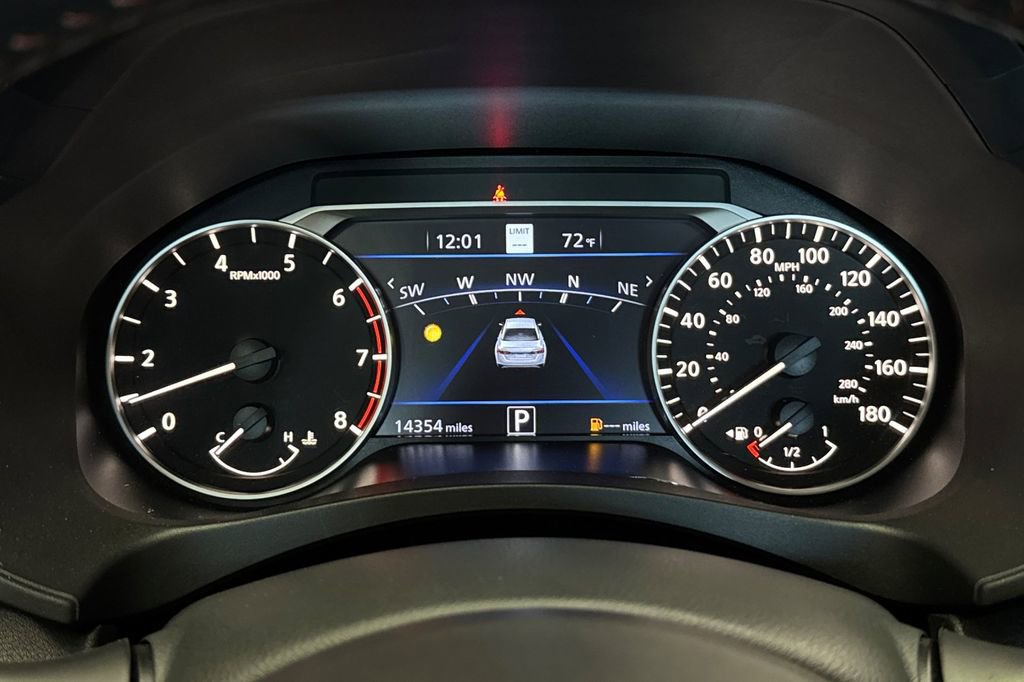 Used 2023 Nissan Altima 2.0 SR image 24