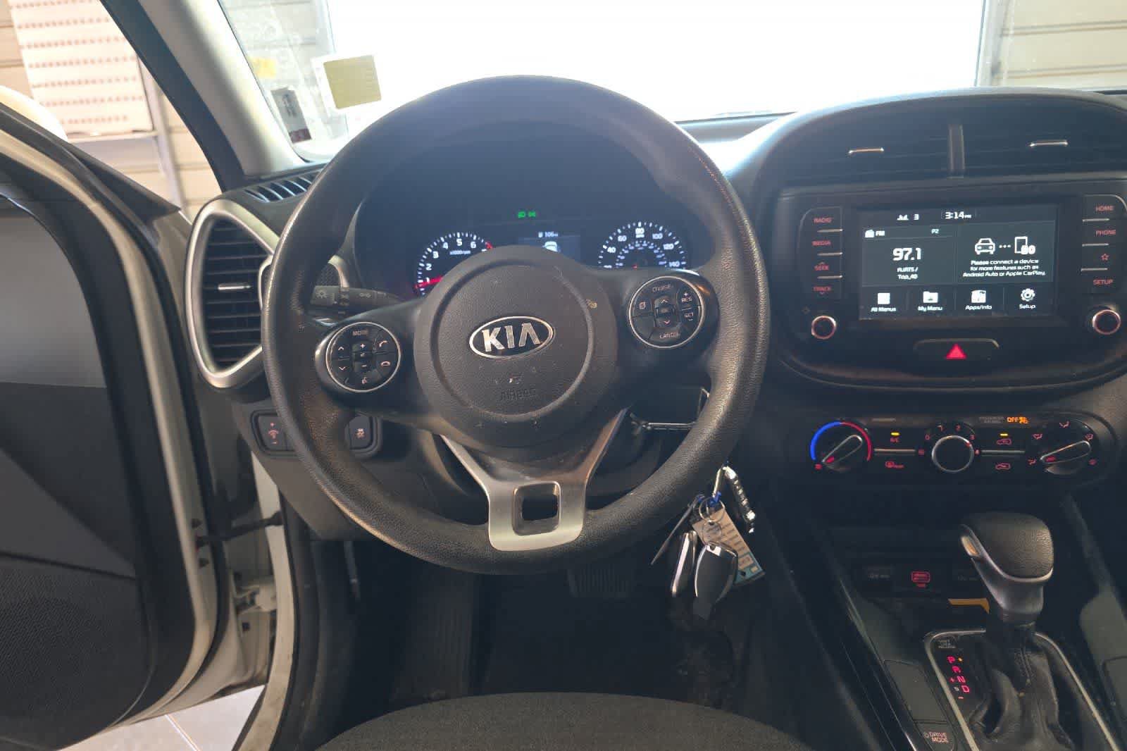 Used 2020 Kia Soul S FWD image 16
