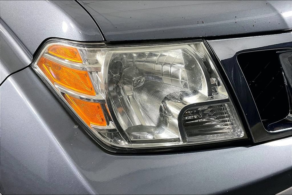Used 2019 Nissan Frontier SV AWD/4WD image 34