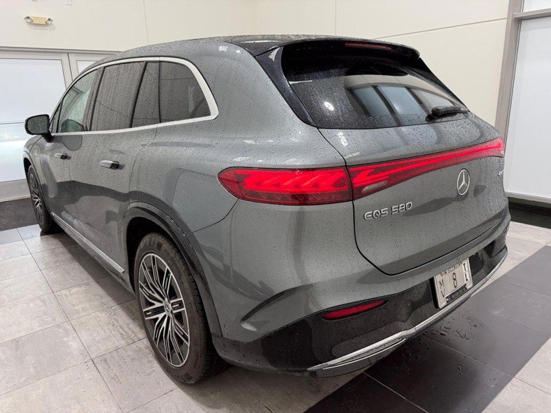 Used 2023 Mercedes-Benz EQS 580 4MATIC SUV image 4