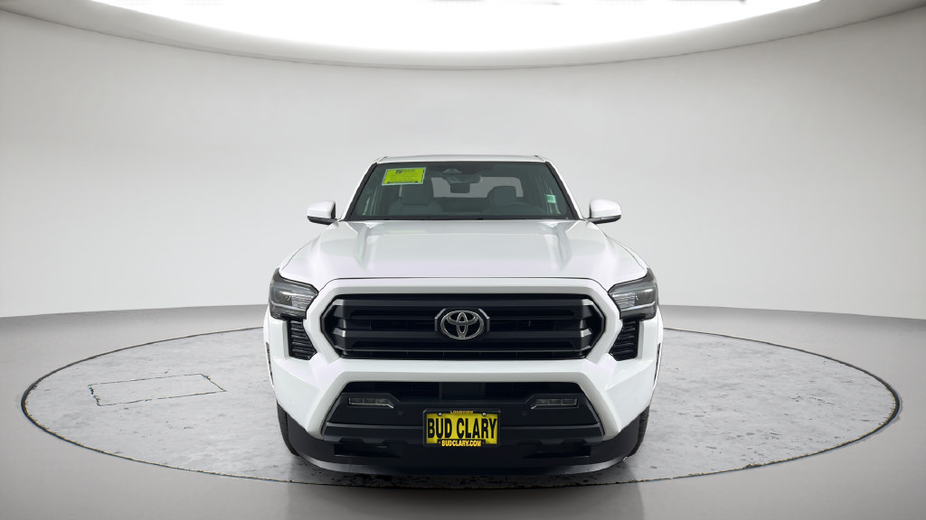 Used 2025 Toyota Tacoma SR5 w/ SR5 Upgrade Package AWD/4WD image 3