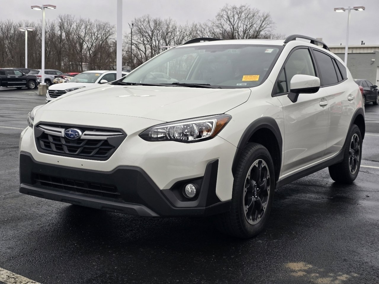 Used 2023 Subaru Crosstrek 2.0i Premium image 3