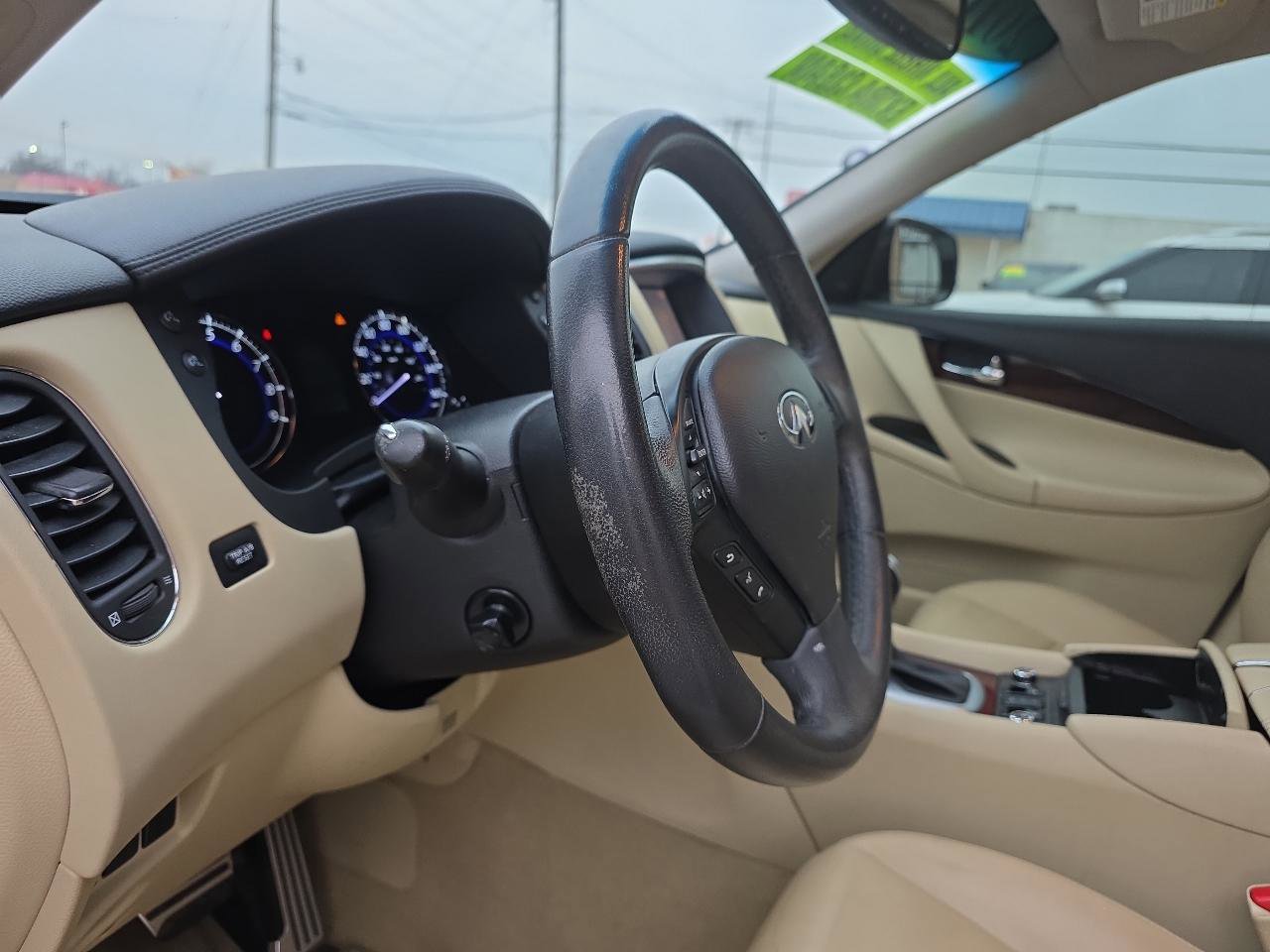 Used 2016 INFINITI QX50 AWD w/ Technology Package image 12