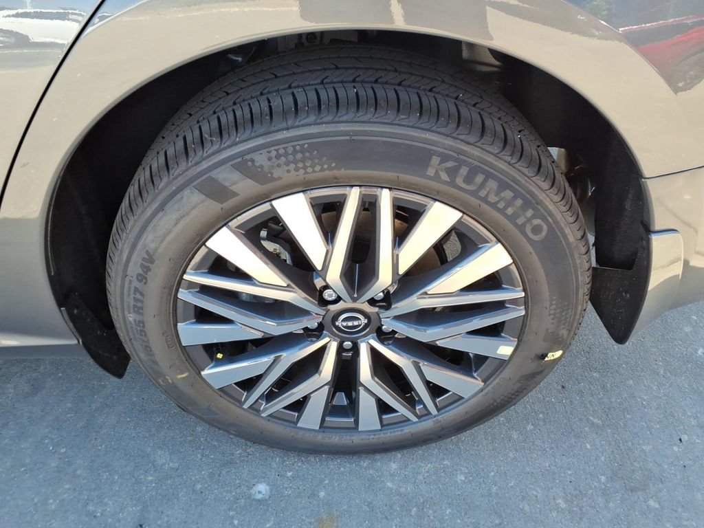 New 2026 Nissan Altima 2.5 SV AWD/4WD image 11