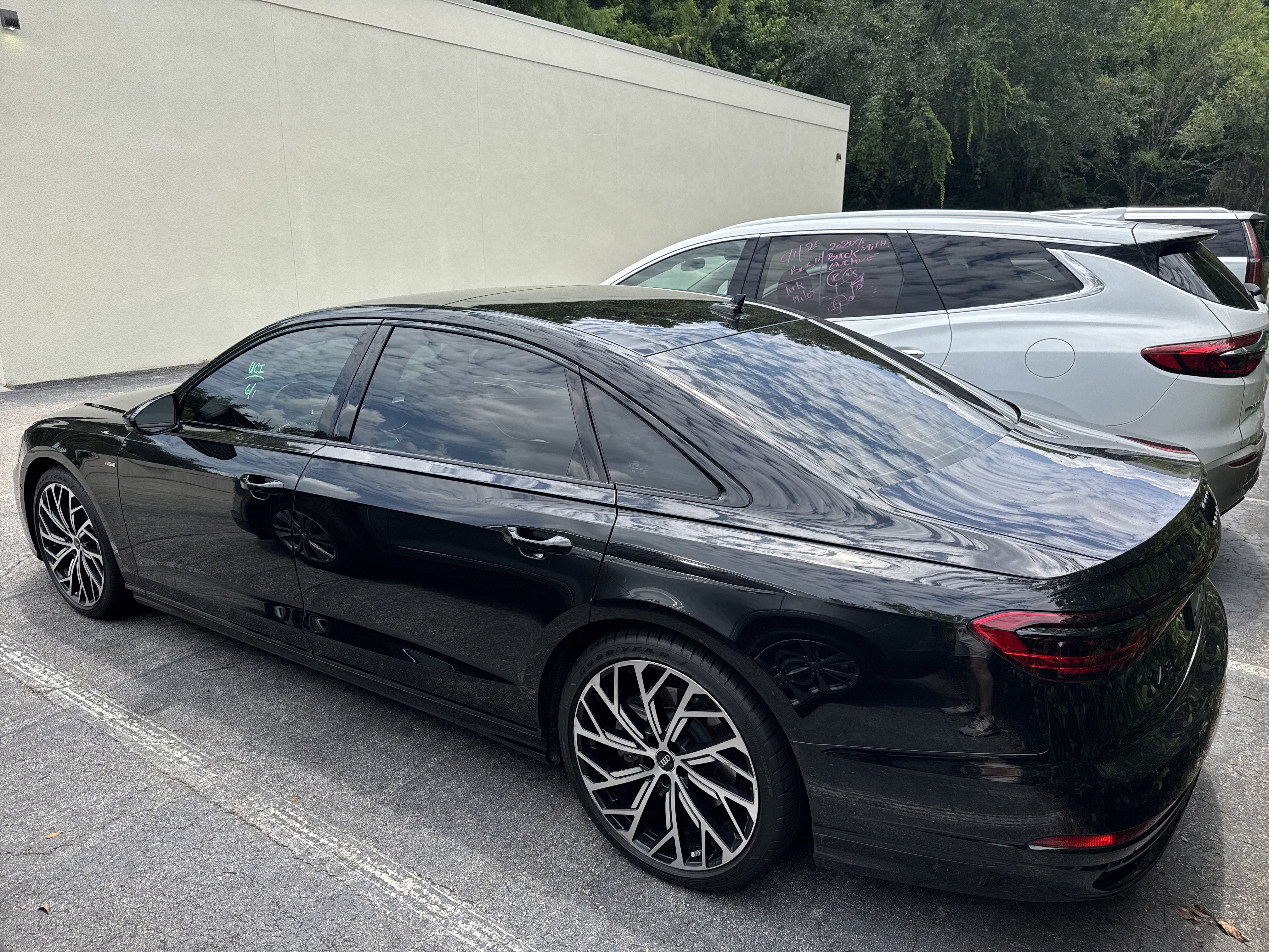 Used 2024 Audi A8 L 3.0T AWD/4WD image 2